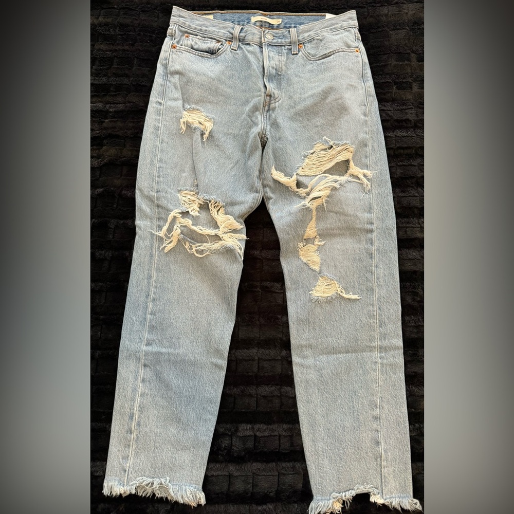 Levi’s Wedgie Distressed Denim Jeans
